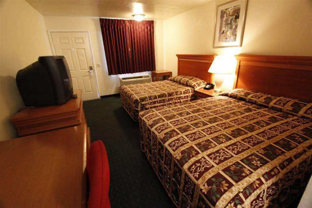 Welcome Inn Корона Экстерьер фото
